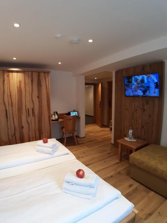 Deva Hotel Alpenglueck シュナイツロイト エクステリア 写真