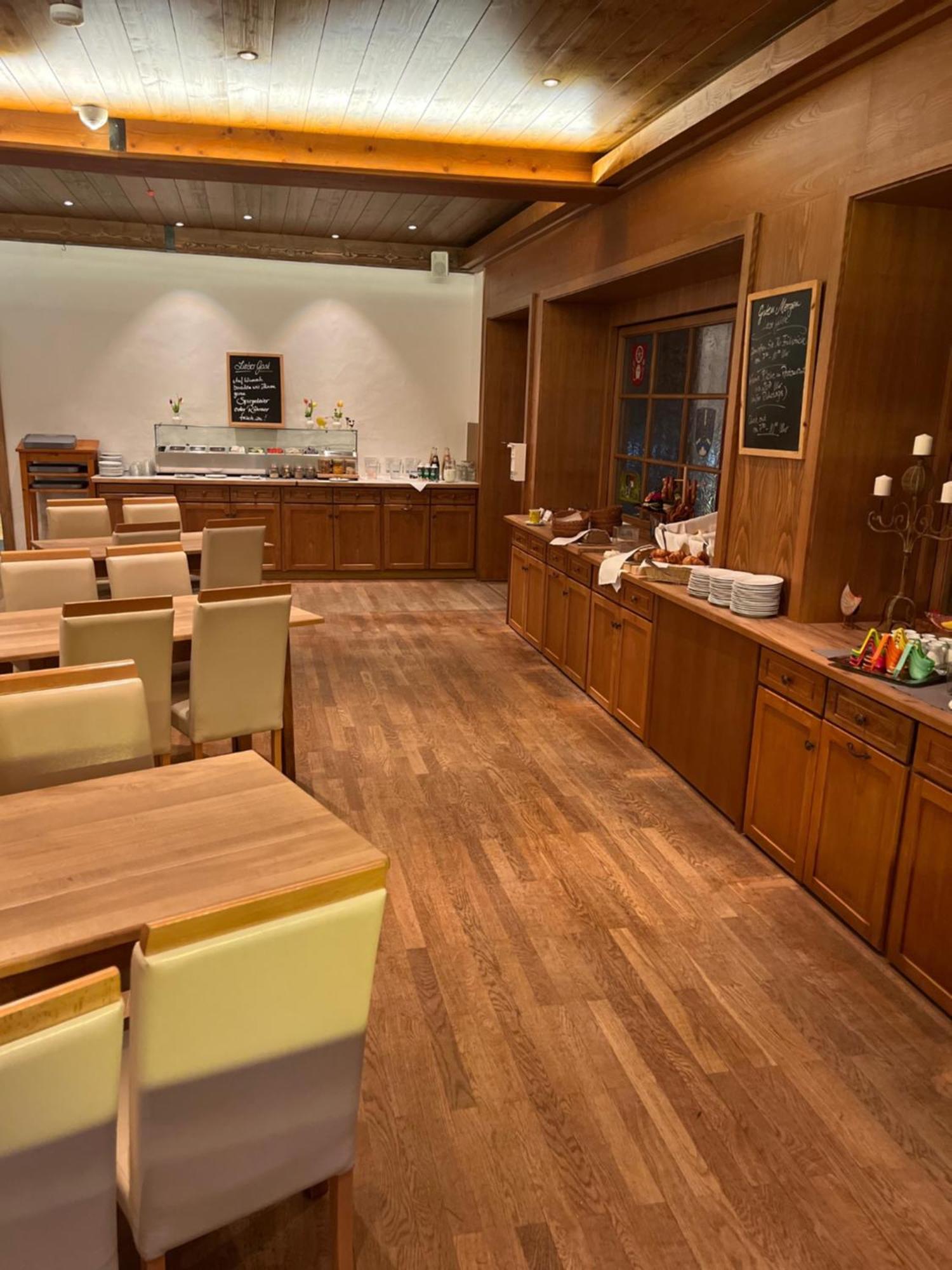 Deva Hotel Alpenglueck シュナイツロイト エクステリア 写真