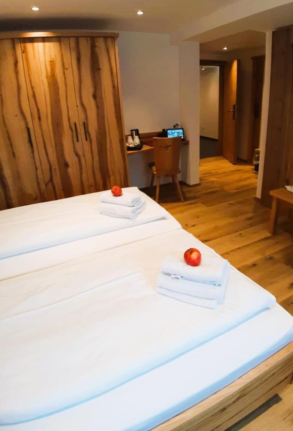 Deva Hotel Alpenglueck シュナイツロイト エクステリア 写真